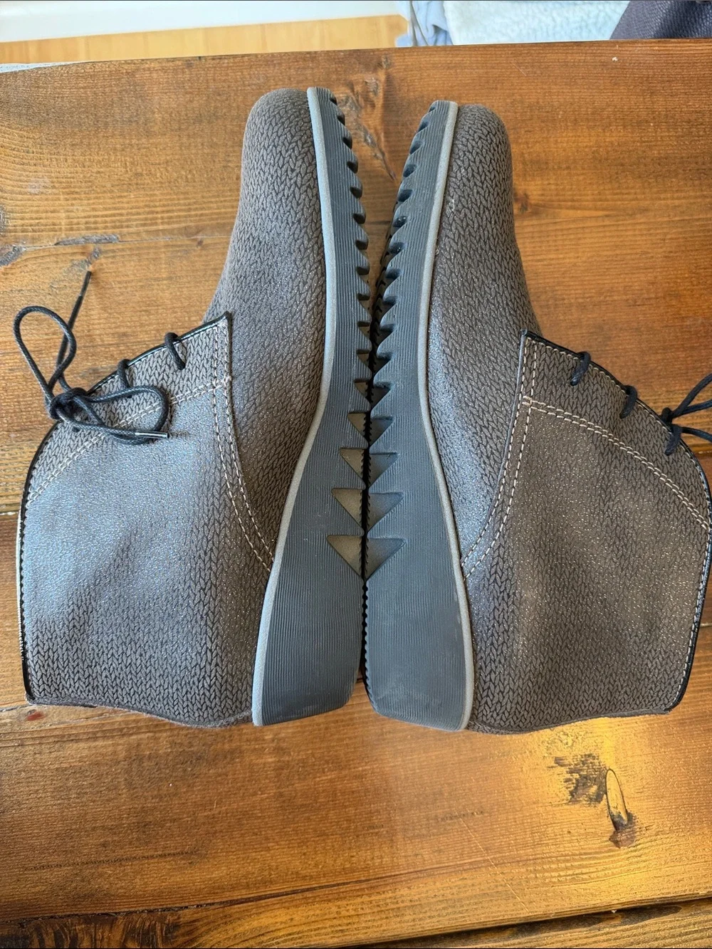 Wolky Gray Metallic Comfort Lace Up Dusky Winter Ankle Booties